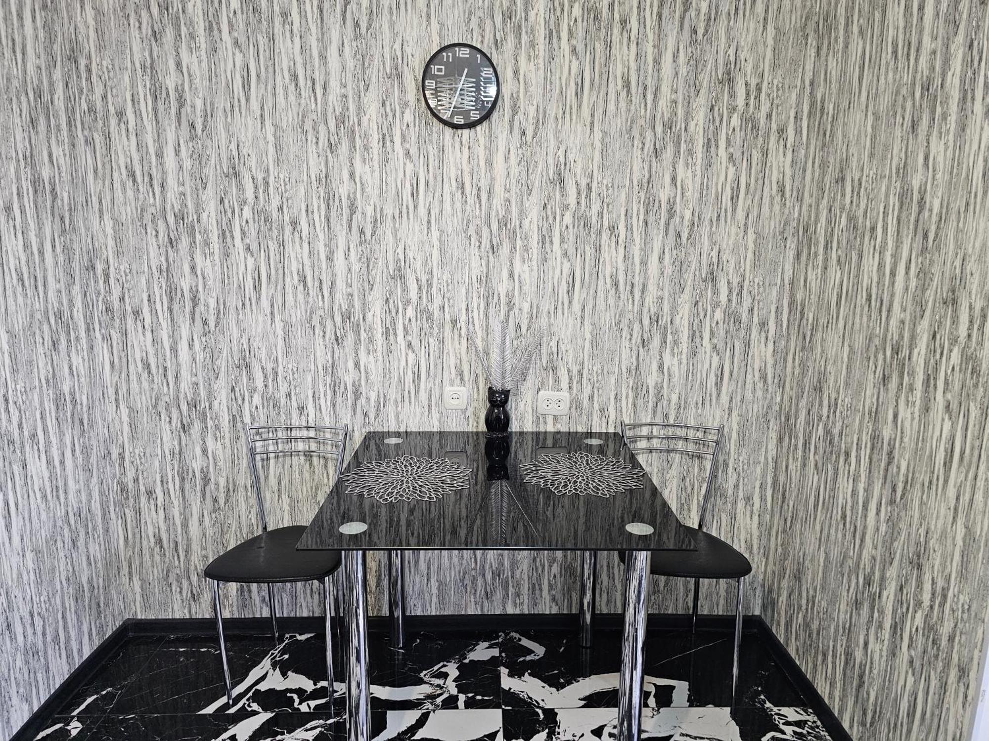Black And White Apartment Кишинев Екстериор снимка