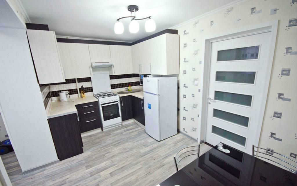 Black And White Apartment Кишинев Екстериор снимка